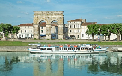 Saintes, une ville chargée d'histoire. 