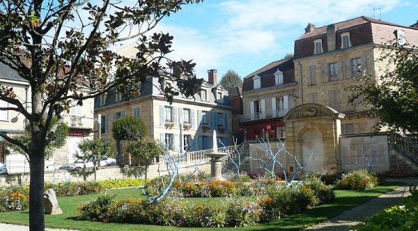 Sarlat - Guide des couleurs de volets - Image Creative Commons Stefi123