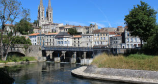 Guide des couleurs de volets à Niort