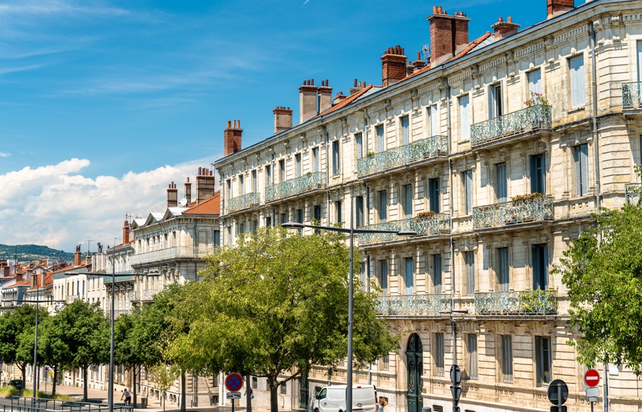 Guide des couleurs de volets à Valence